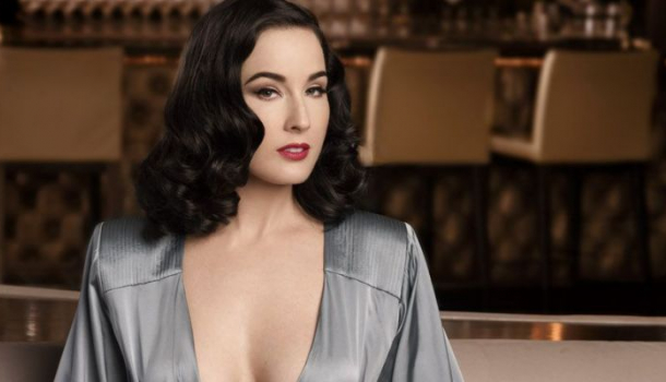 Borítókép: Vita nincs: ő a legcoolabb exfeleség!