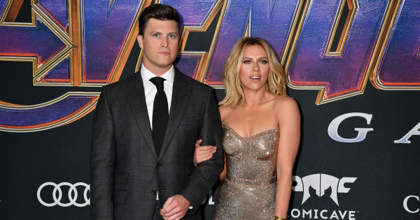 Scarlett Johanssont két év után eljegyezte szerelme, Colin Jost