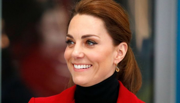 Borítókép: Hercegnőnek hercegnői ruha? Na de nem mindennapra!