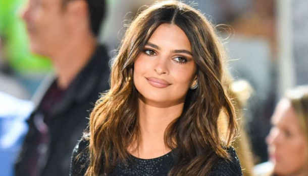 Borítókép: Ő nyomta le Emily Ratajkowskit