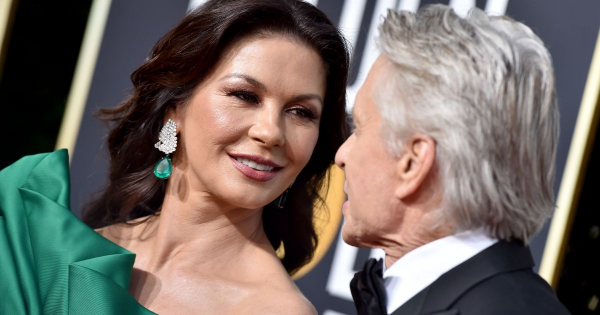 Olyan rosszul fest Michael Douglas új fotóin, hogy aggódni kezdtek a rajongók