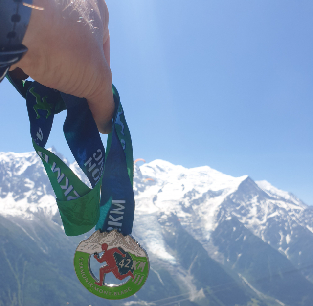 terepfutás,maraton,maraton du mont-blanc,chamonix,mont blanc,terep maraton,finisher,befutó érem