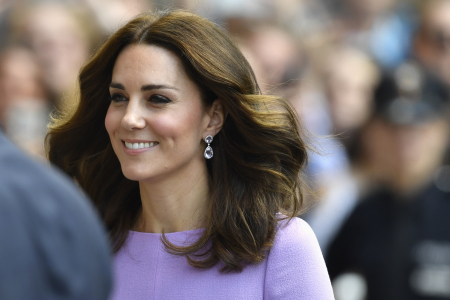 Borítókép: 3 híresség, akik ha bármit felvesznek, azonnal trend lesz belőle