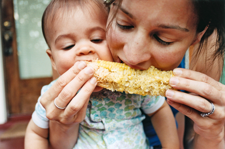 Borítókép: Pásztory Dóra: Innen tudtam, hogy a gyerekemnek nem lesznek táplálkozási zavarai 