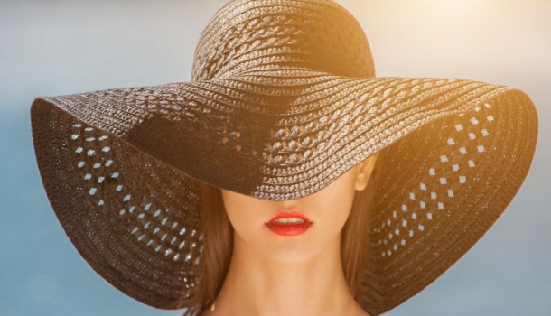 Borítókép: Csókmágnes ajkak nyáron. Védd csodás rúzsokkal!