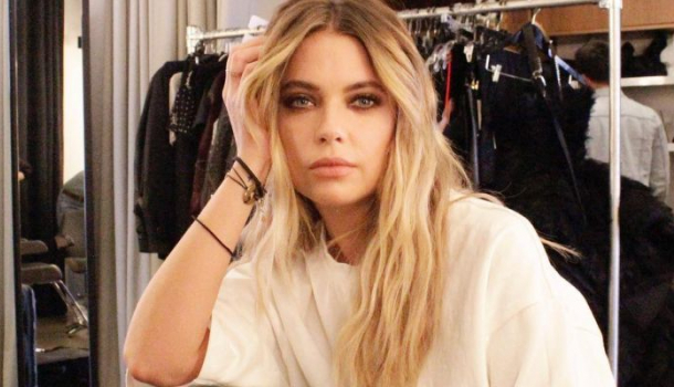 Borítókép: Szerelme monogramját tetováltatta magára a színész