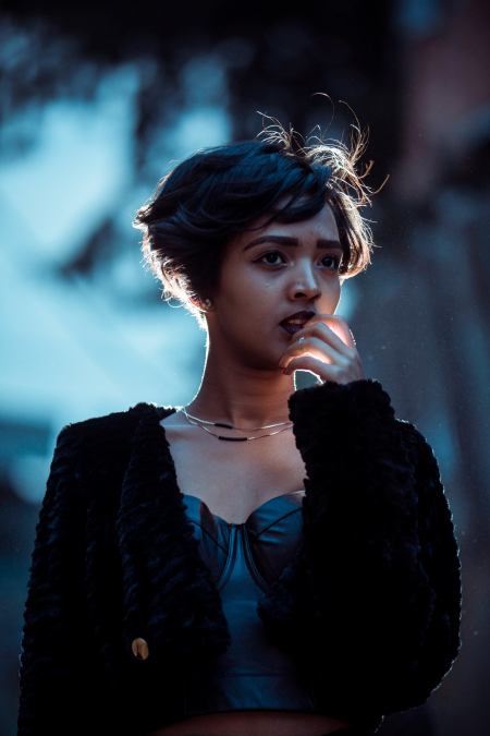 Borítókép: Miért vágatjuk rövidre a hajunkat szerelmi csalódás után?