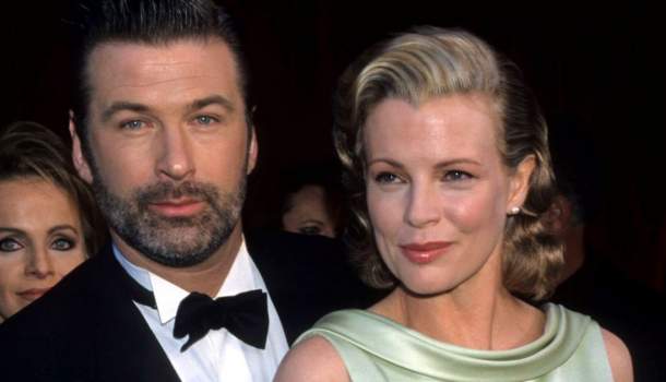 Borítókép: Azta! Alec Baldwin és Kim Basinger 28 éves lánya minden, csak nem szemérmes 