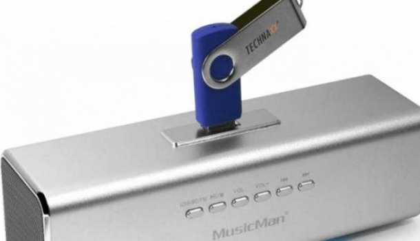 Borítókép: Akkumulátoros hangszórók