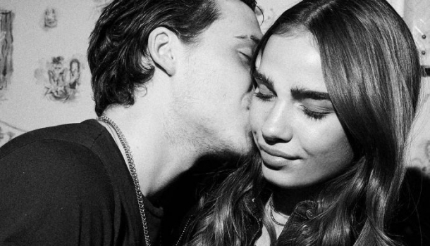 Borítókép: A legcukibb fiatal szerelmes pár