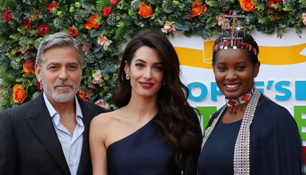 Borítókép: A lány, aki 16 ezer gyereket mentett meg a csonkítástól