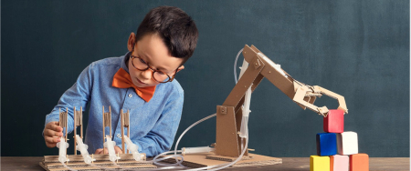 Borítókép: Tűzoltó leszel s katona – de mit javasol az állásszakértő?