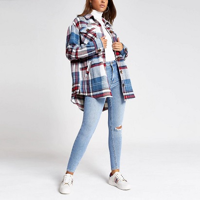 Egy ingszerű River Island dzseki például tökéletes választás.Ár: ~ 22 ezer Ft - itt!
