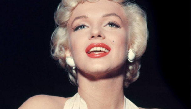 Borítókép: Elképesztően drágán árulják majd Marilyn Monroe ruháit 