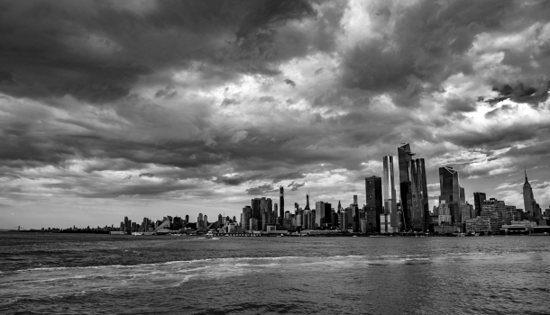 Borítókép: Szexjátékok, amiket New York felhőkarcolói ihlettek