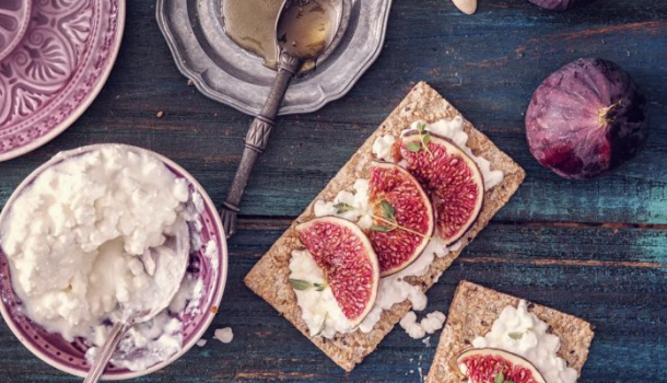 Borítókép: Buja és izgi nassolnivalók 50 kalória alatt