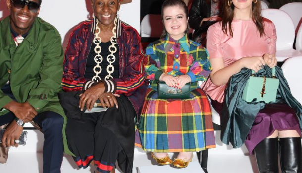 Borítókép: A törpenövésű divatbloggernél nincs befolyásosabb