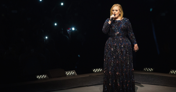 Borítókép: Elképesztően lefogyott a dögös énekesnő