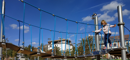 Borítókép: Játszótér teszt - mutatunk egy helyet, ami a nagyobb srácok kedvence!
