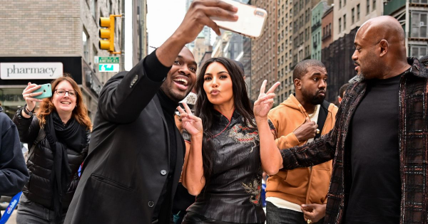 Borítókép: „Kim Kardashiannel 5 év házasság 500 évnek felel meg”