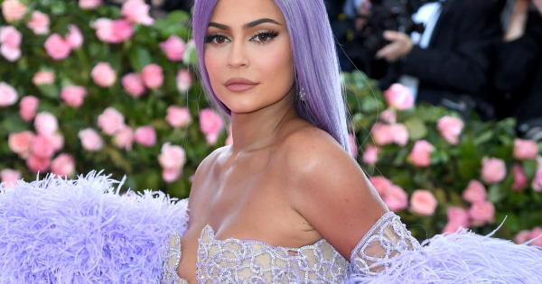 Borítókép: Ennél cukibb anya-lánya Halloween jelmezt nem látsz idén!