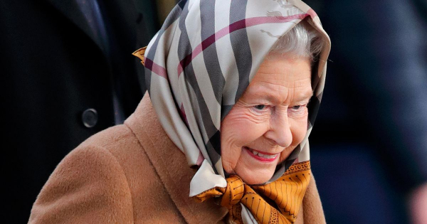 Borítókép: II. Erzsébet királynő divattanácsadója érdekes titkokat árult el a néhai uralkodóról