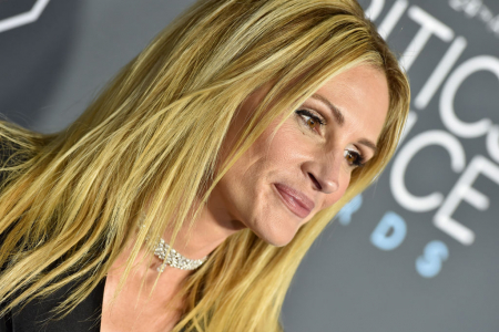 Borítókép: Érdemes meghallgatni, amit Julia Roberts a gyereknevelésről mond