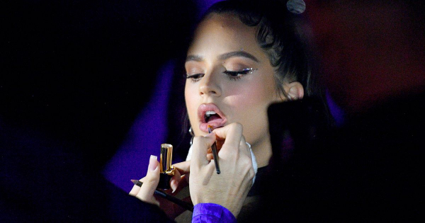 Borítókép: Rosalía vad stílusváltáson esett át 
