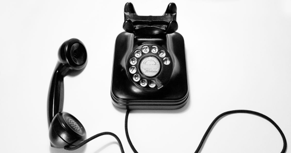 Borítókép: Hihetetlen! Ennek a sztárnak 2006 óta nincs mobilja