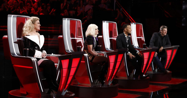 Borítókép: Totálisan új külsővel jelent meg az 50 éves szexi sztár