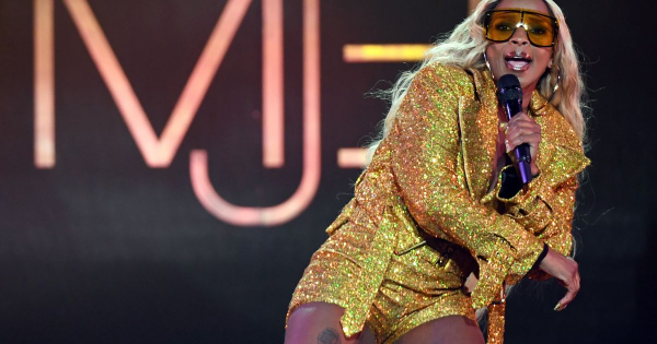 Borítókép: A nyár egyik kedvence lesz a téli partik jolly jokere