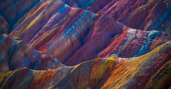 Borítókép: 2020 színe a Classic Blue, ami mindenkinek jól áll