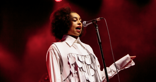 Borítókép: 2020 a fiatal soul énekesnőé, Celeste-é lesz