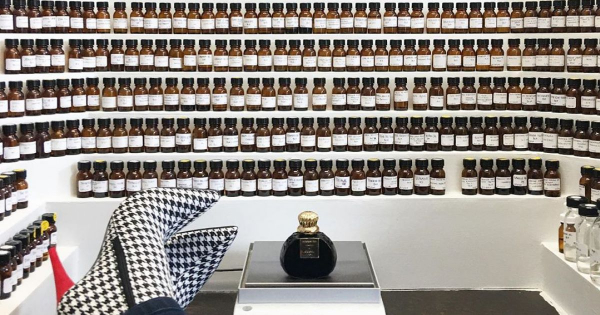 Borítókép: Mindent az illatokról! Exkluzív interjú a Párizsban élő magyar parfümőrrel