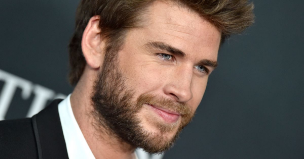 Szemeket becsukni! Liam Hemsworth csókja felforrósította a netet