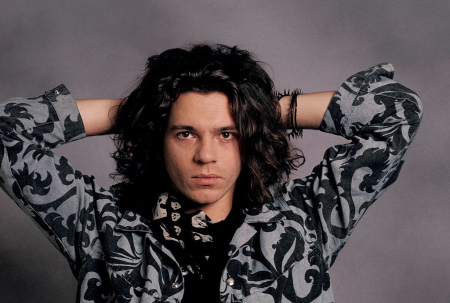 Borítókép: 60 éves lenne Michael Hutchence – kilenc dolog, amit nem tudtál róla