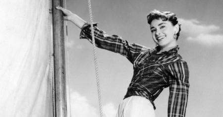 Borítókép: Csodálatos fotók Audrey Hepburnről, minden idők legnagyobb stílusikonjáról