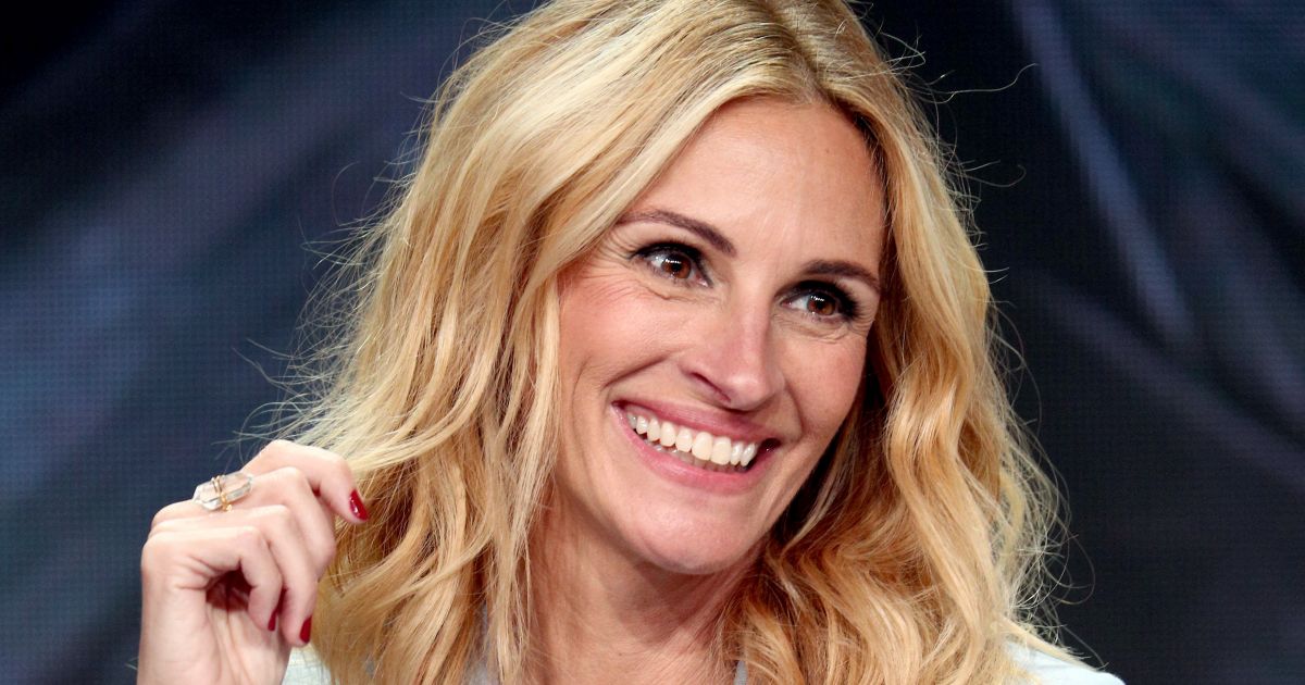 55 évesen még mindig bomba: Julia Roberts strandolós fotói az elmúlt évekből