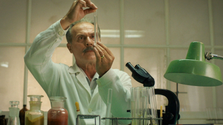 Borítókép: A feltalálótól a vörös grófnőig – híres magyarok a filmvásznon