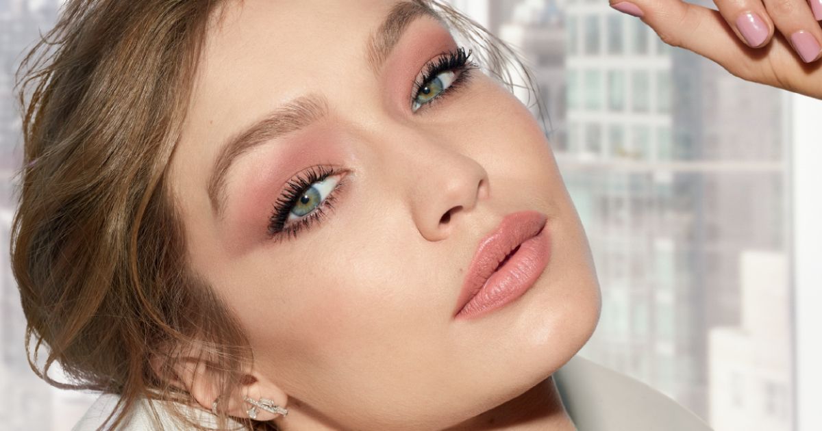 Gigi Hadid,szépségújdonságok,testápolás,dús szempillák,arcápolás