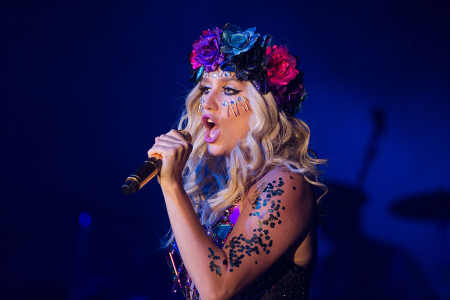 Borítókép: Nevetségesen drága dolgok, amikre hírességek elszórták a pénzt