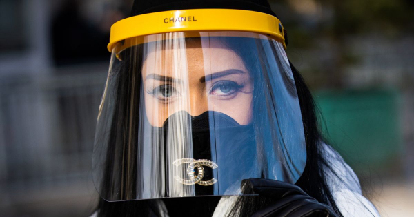 Borítókép: Vigyázz! A cool dizájner szájmaszkok semmitől nem védenek!