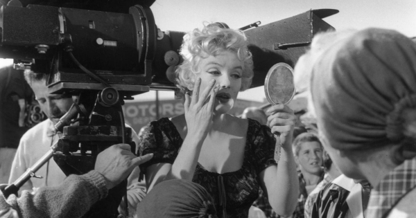 Borítókép: A legjobb vintage fotók Hollywood aranykoráról a kulisszák mögött készültek