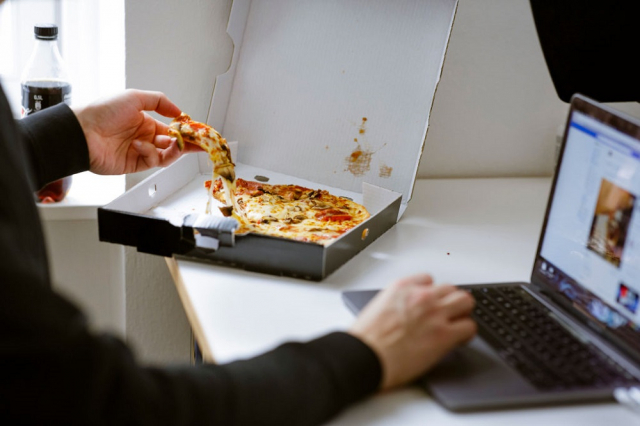 rossz szokások,koronavírus,munkahely