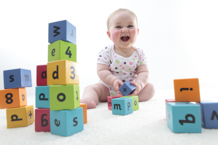 Borítókép: A gyereked legyen képes önálló játékra, amíg te home office-ban vagy