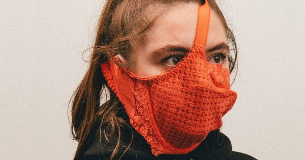 Borítókép: A fotóművész ironikus sorozata megosztotta az internetet