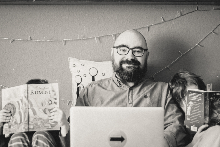 pagony,eladó,játék,könyvesbolt,könyv