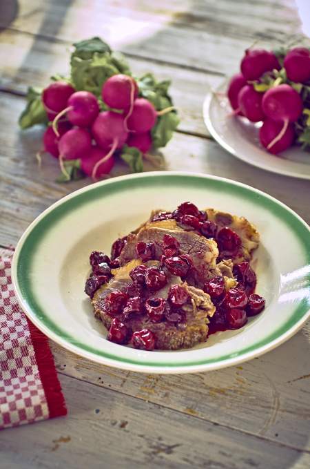 Borítókép: Most húsvétkor próbáld ki az ínycsiklandó meggyes sült sonkát!