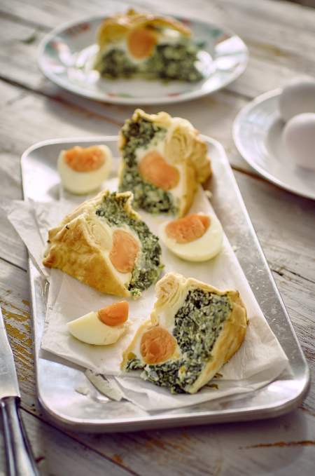 Borítókép: Olaszos húsvéti torta jó sok parmezánnal