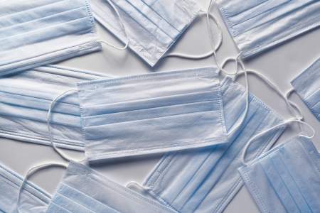 Borítókép: Teljes az őrület a szájmaszkok piacán, de hamarosan fordulat várható